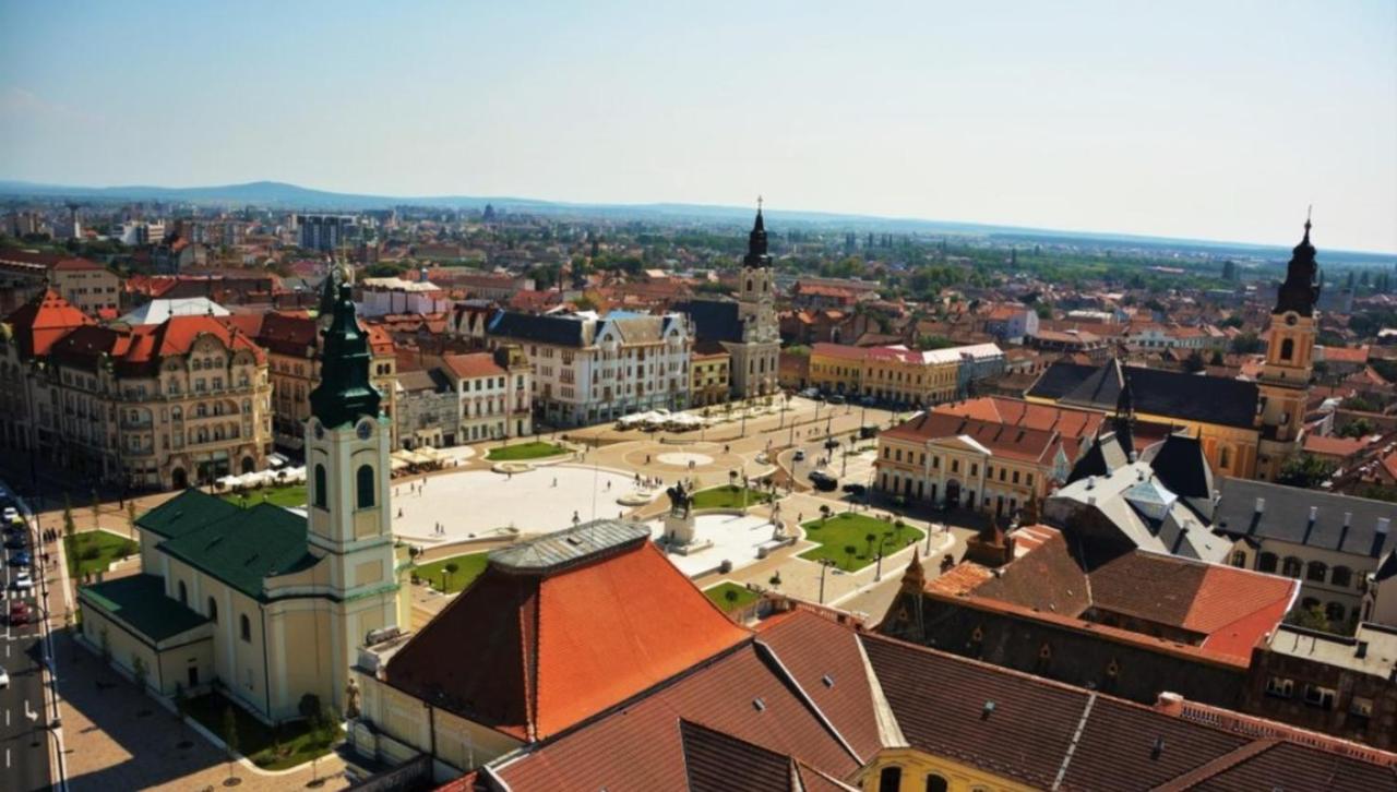Oradea Central Hostel Экстерьер фото
