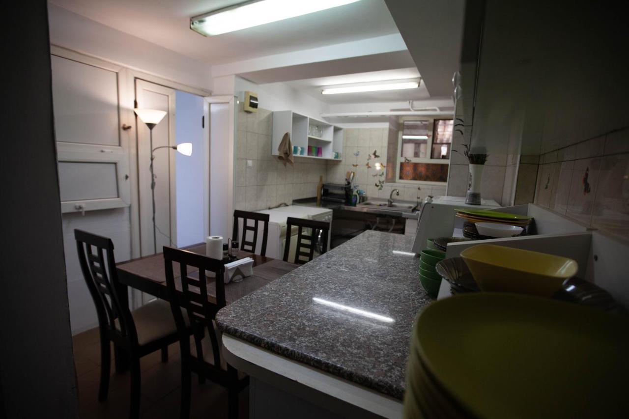 Oradea Central Hostel Экстерьер фото